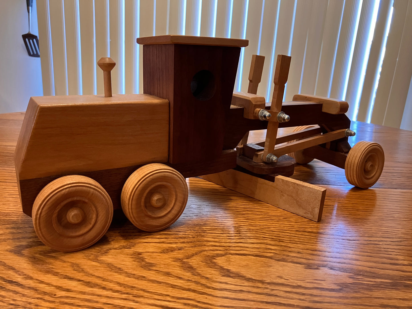 Heirloom Handcrafted Toy Grader