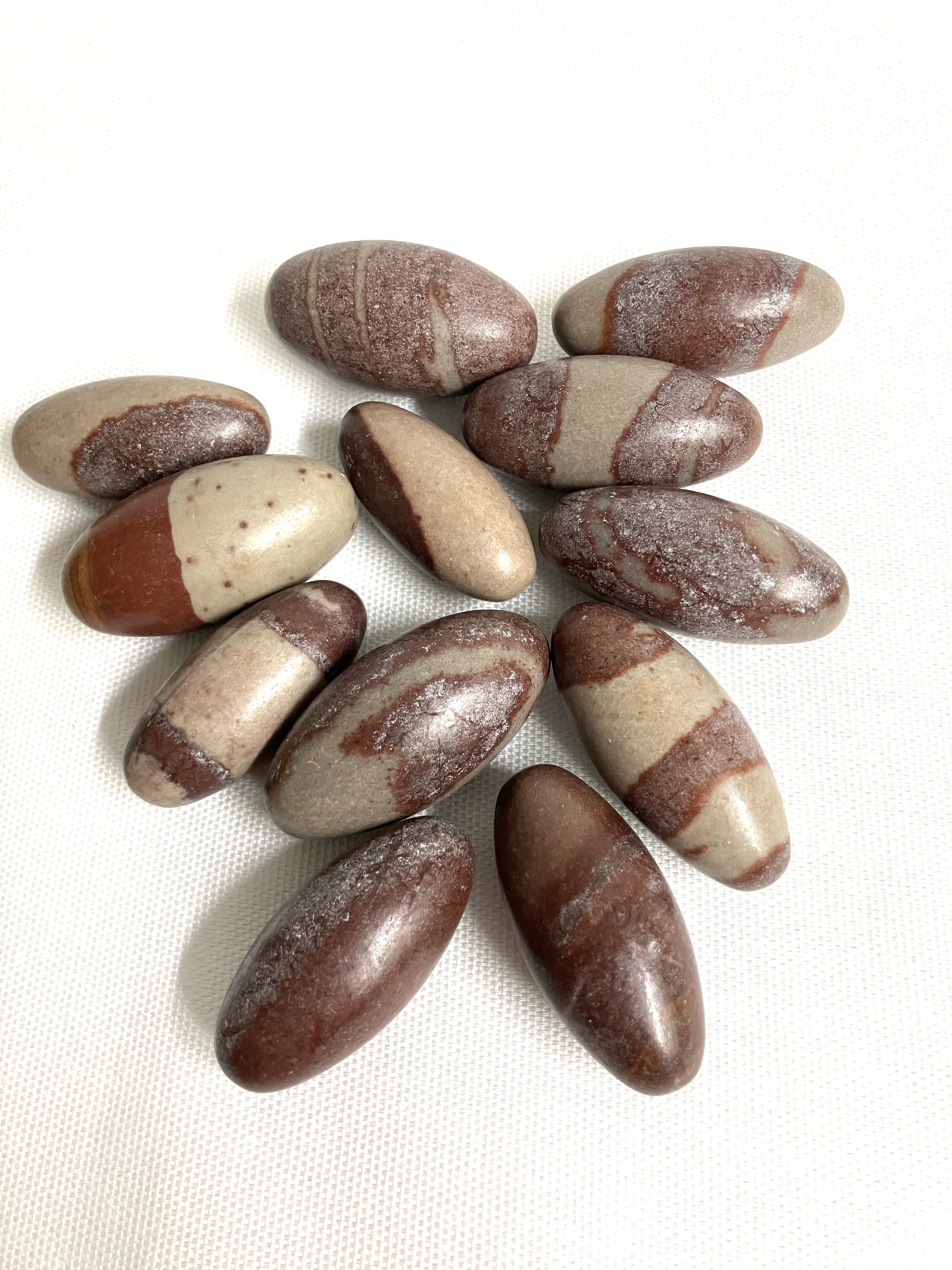 Shiva Langham Crystals showing the patters and color variations on a white fabric background