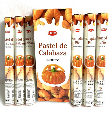 HEM pumpkin pie incense packaging shown in Spanish with multiple boxes displayed.
