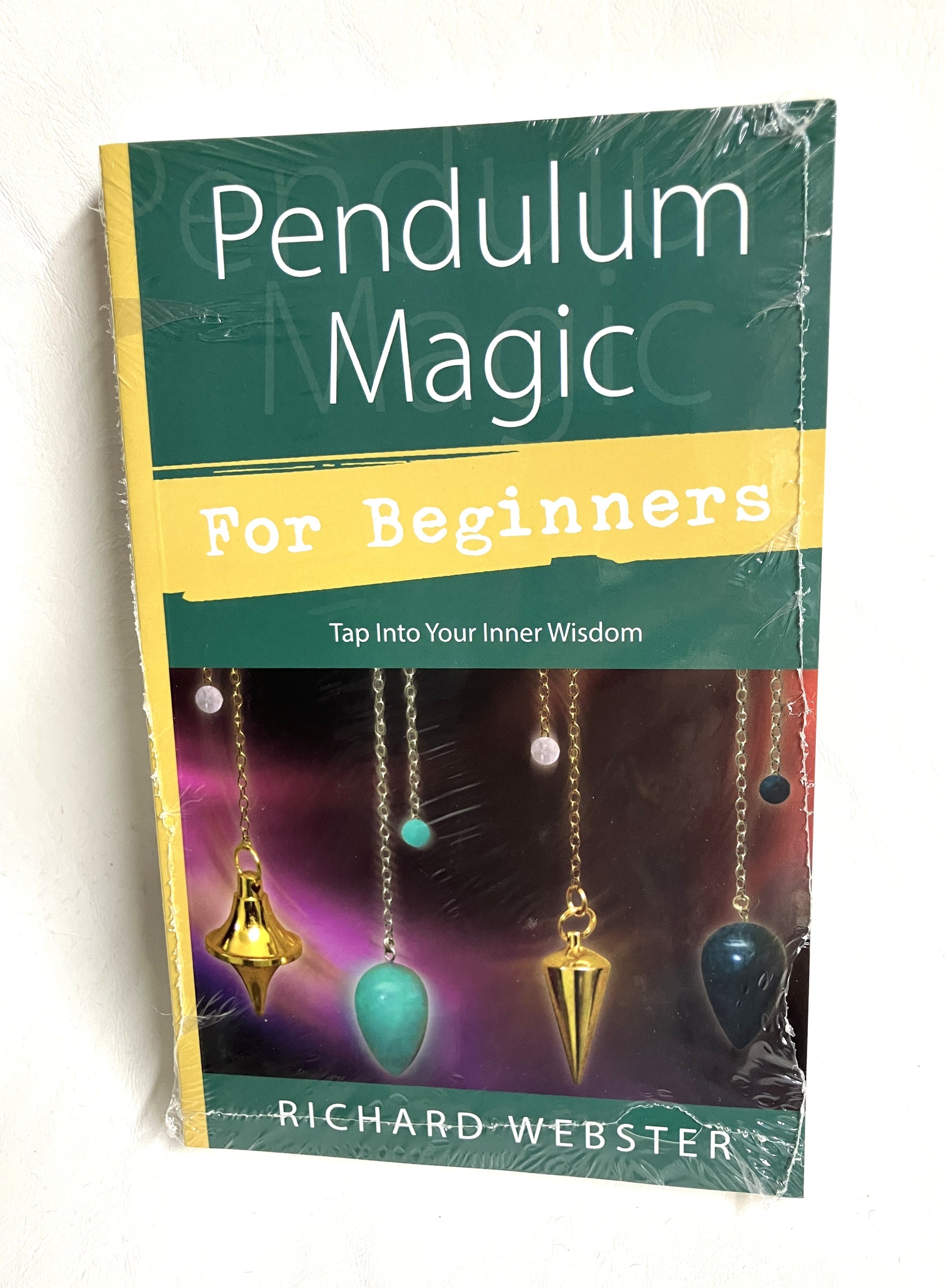  Pendulum Magic for Beginners by Richard Webster book cover - dowsing and divination guide