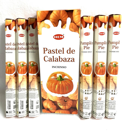 HEM pumpkin pie incense packaging shown in Spanish with multiple boxes displayed.